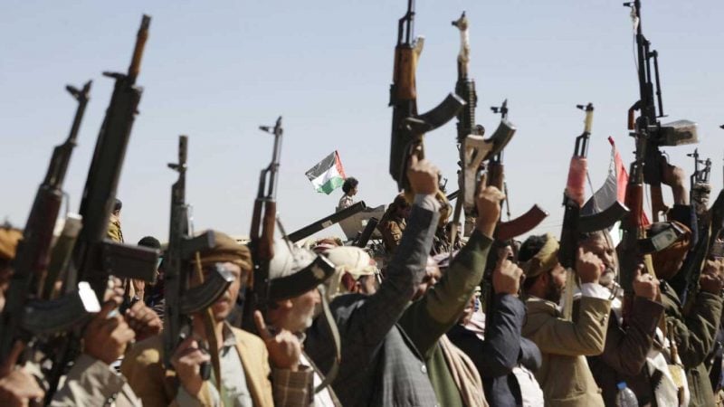 Husiler saldırılara devam ediyor! Yemen hükümeti uyardı