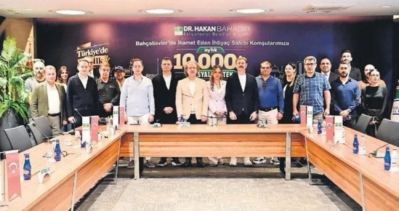 İhtiyaç sahibi komşulara 10 bin TL destek