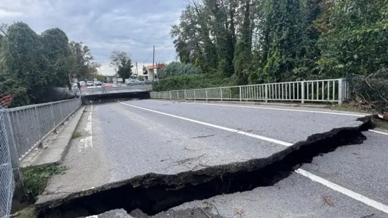 İki il arasındaki köprü yıkıldı!