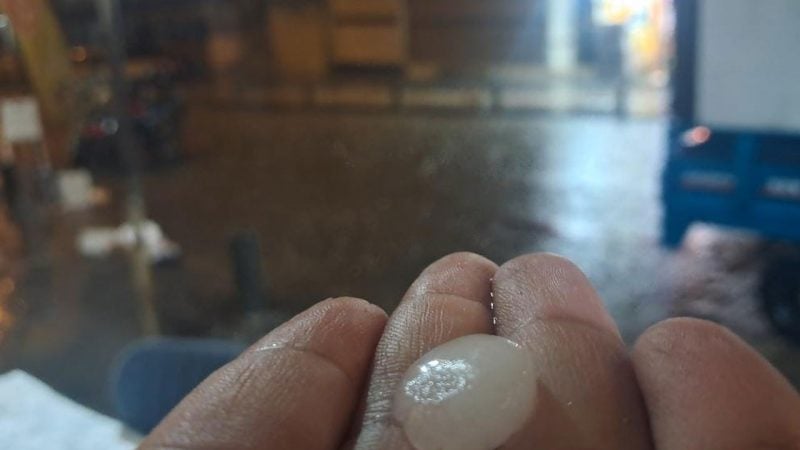 O ilimizde dolu sürprizi! Yollar dakikalar içinde beyaza büründü