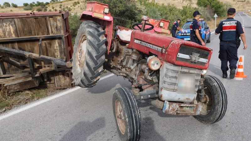 Rampayı çıkamayan traktör geri kaydı! 2’si çocuk 3 kişi yaralandı