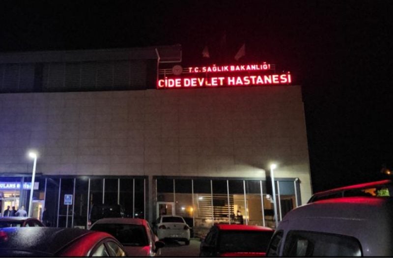 Cide açıklarında balıkçı teknesinde acı olay! Denizde fenalaştı