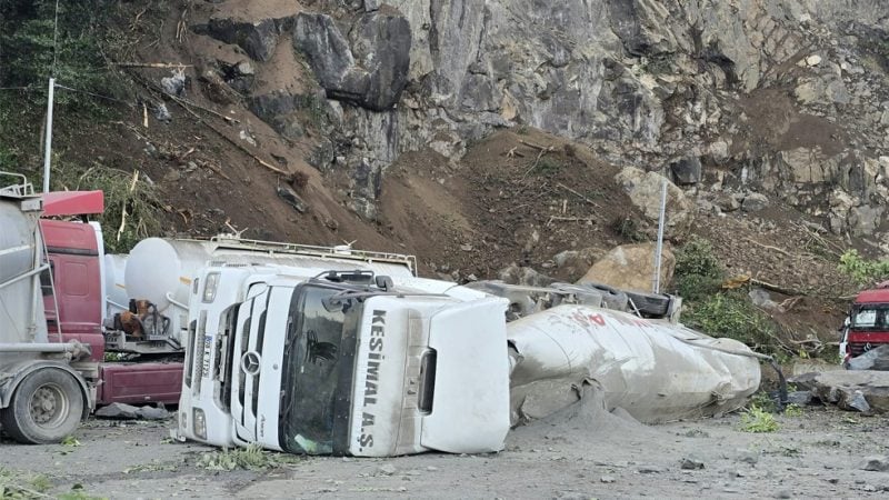 TIR parkında heyelan: 1 kişi hayatını kaybetti
