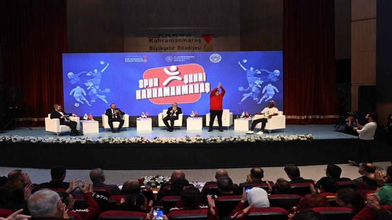 Türk futbolunun efsaneleri Kahramanmaraş’ta buluştu