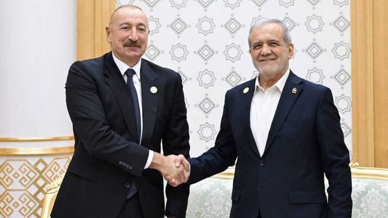 Türkmenistan’da Bakü-Tahran zirvesi! Aliyev ile Pezeşkiyan Avaza’da buluştu