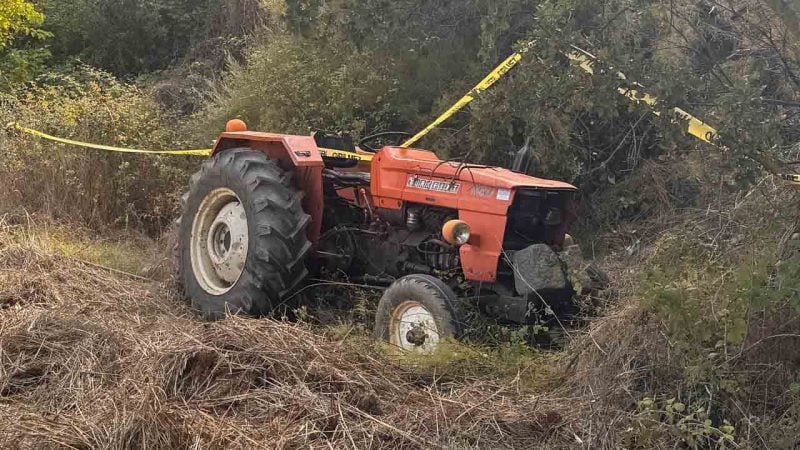 Uşak’ta devrilen traktörün sürücüsü hayatını kaybetti