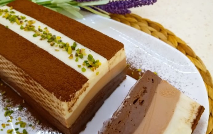 9 dakikada 3 renkli yumuşak pasta