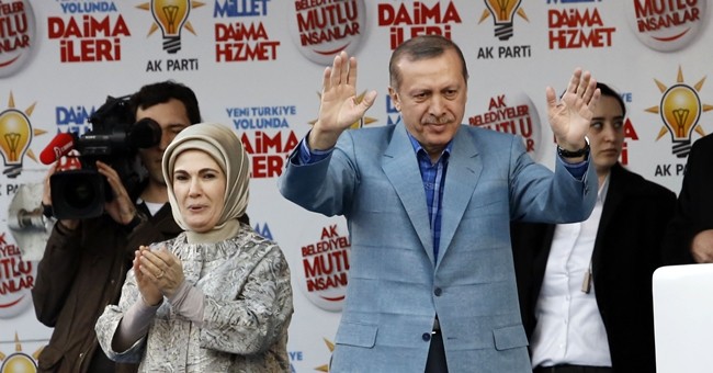 Paralel Örgüt CHP ve MHP'yi teslim aldı