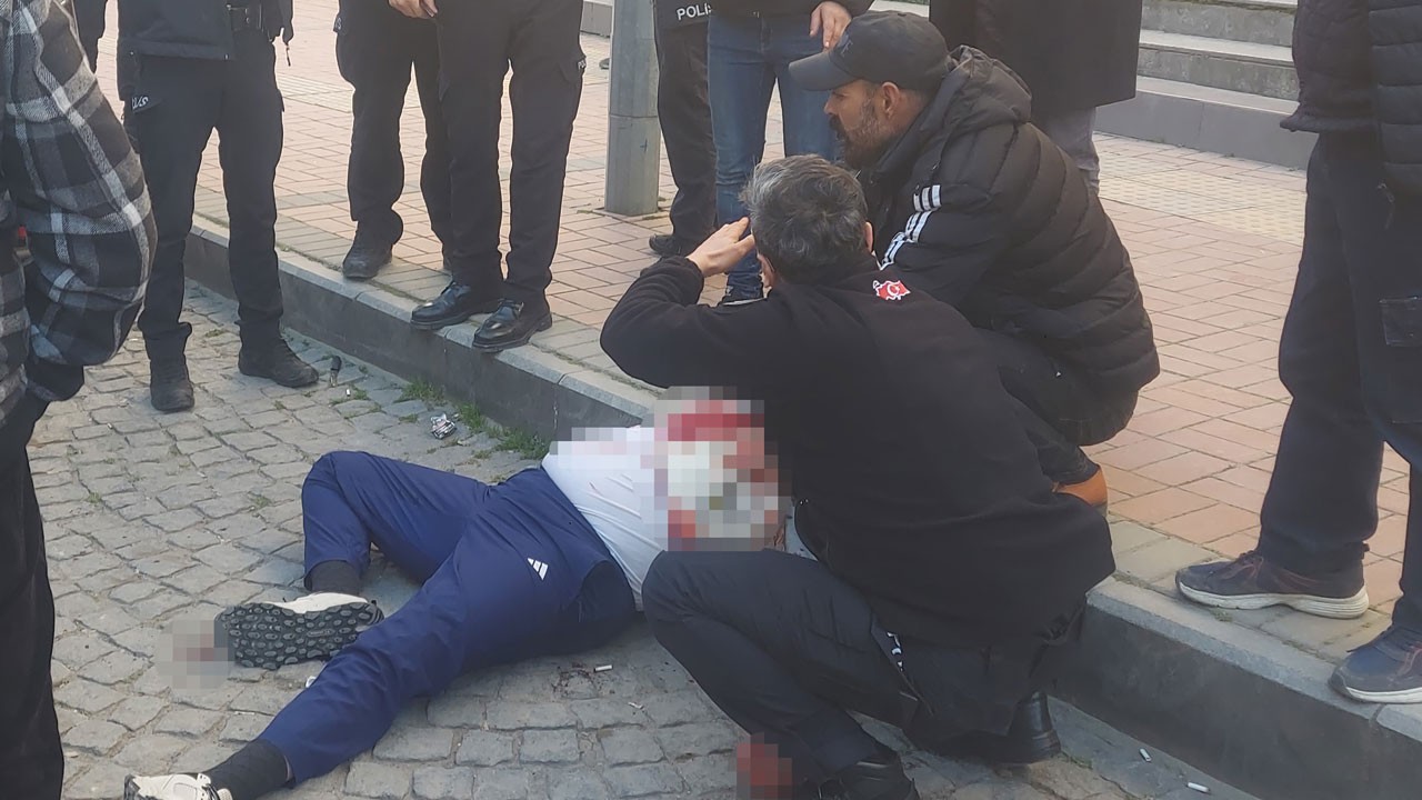 Adliyede dehşet: İstismarla suçladığı eşinin arkadaşını kalbinden bıçaklayıp öldürdü