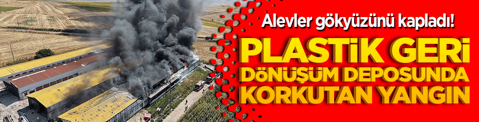 Alevler g&ouml;ky&uuml;z&uuml;n&uuml; kapladı! Bandırma'da plastik geri d&ouml;n&uuml;ş&uuml;m deposunda korkutan yangın!