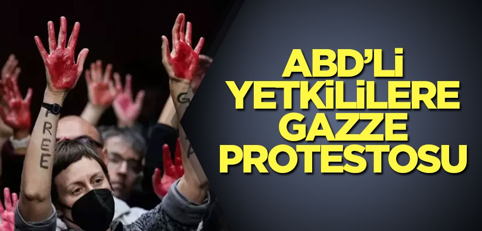 Austin ve Sullivan'ın evinin önünde Gazze protestosu