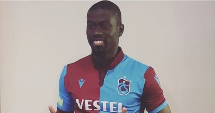 Badou Ndiaye forma giyerek mutluluğunu paylaştı!