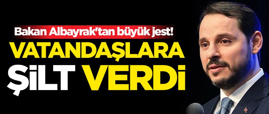 Bakan Albayrak'tan büyük jest! Vatandaşlara şilt verdi