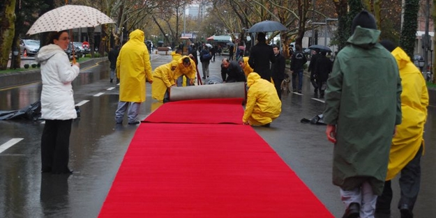 Erdoğan'dan Yeni Başbakanlık Binası'na çıkarma