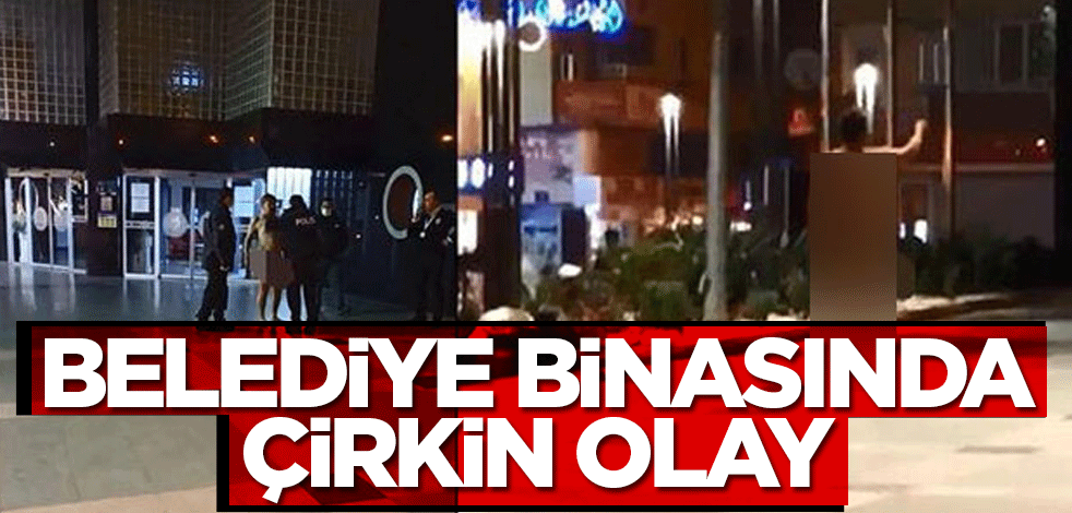 Belediye binasına giremeyince soyundu