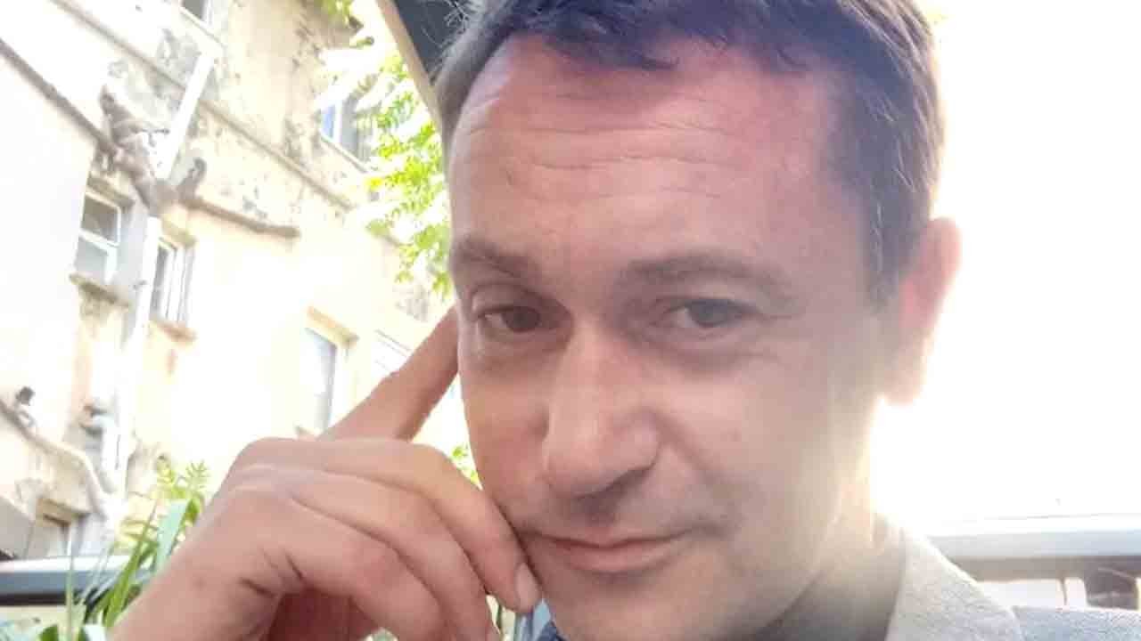 Beyoğlu’nda esrarengiz ölüm: İngiliz profesör evde ölü bulundu