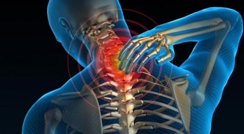 Boyun fıtığının belirtileri neler? Boyun fıtığı hangi bölüm bakıyor?