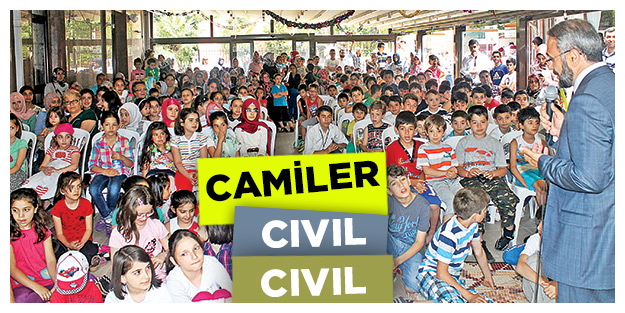 Çocuklar camiye koştu