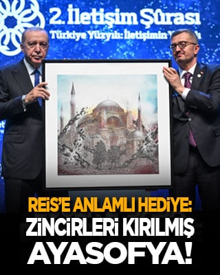 Cumhurbaşkanı Erdoğan'a anlamlı hediye: Zincirleri Kırılmış Ayasofya!