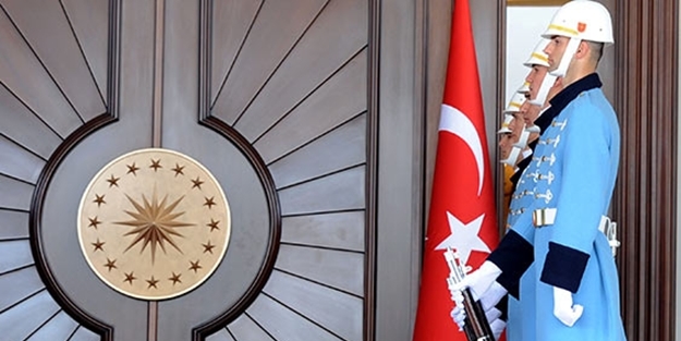 AK Parti'de 'Cumhurbaşkanı kim olsun' anketi