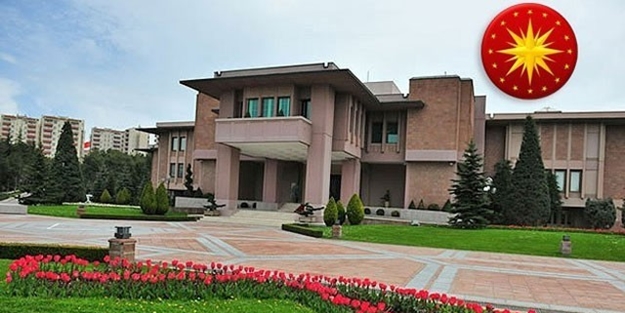 Köşk için adaylığını ilk açıklayan CHP'li Kamer Genç oldu