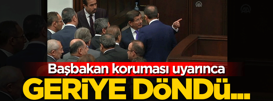 Davutoğlu, bayılan kadının yanına gitti