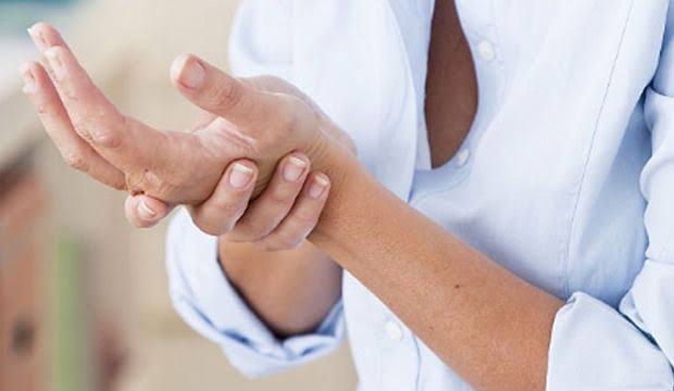 El uyuşması nedir? El uyuşması nasıl geçer?