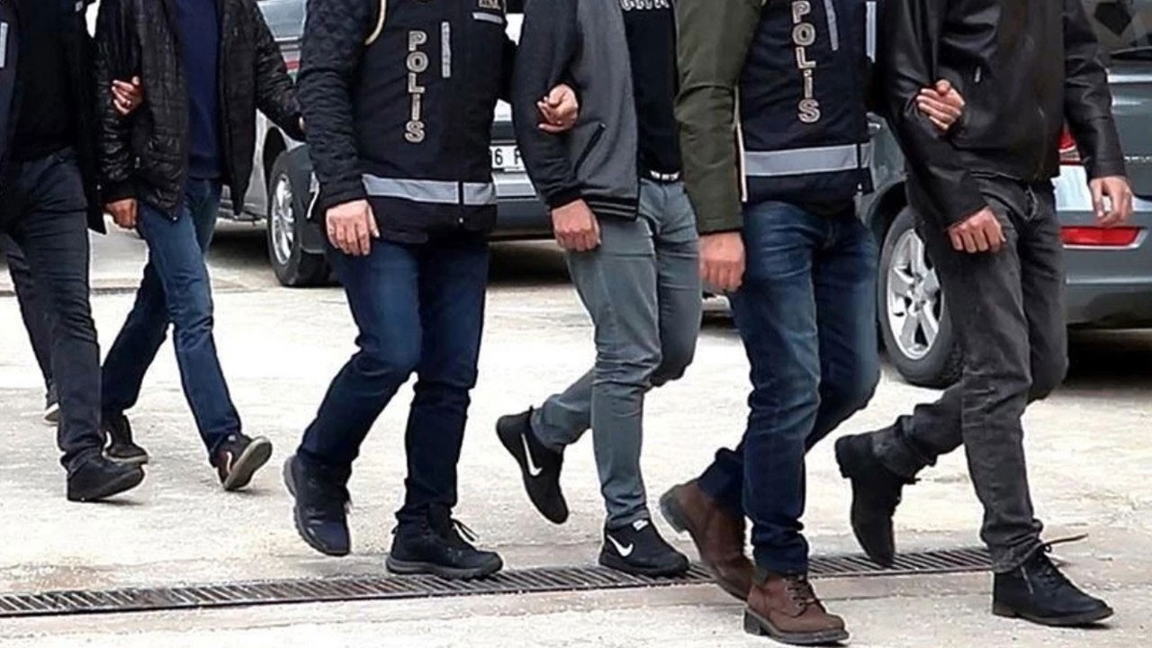 Fuhuştan 716 milyon lira kazanmışlar! 8 ilde fuhuş operasyonu: 23 gözaltı