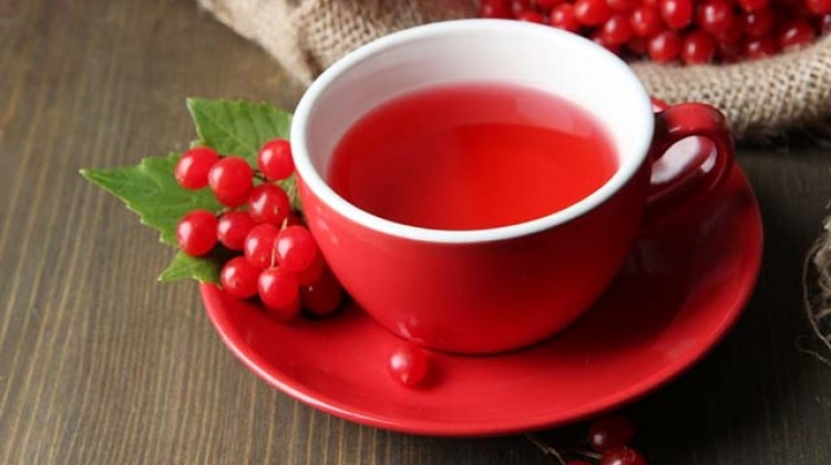 Gilaburu suyu: Böbrek taşı düşürmede en etkili yöntem