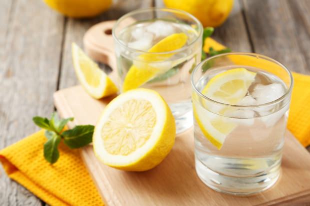 Güne limonlu suyla başlamanın faydaları!