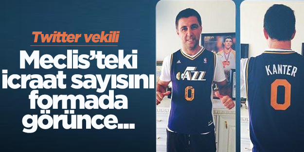 Hakan Şükür Meclis'teki icraat sayısını formada görünce...