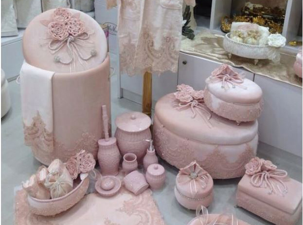 Her genç kızın çeyizinde olması gereken parçalar