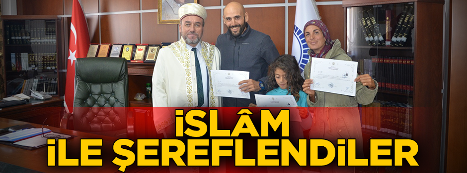 İslâm ile şereflendiler! Kapadokya’yı gezmeye gelen Arjantinli aile Müslüman oldu