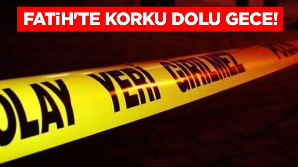 Fatih'te korku dolu gece! 4 katlı binanın çatısı kısmen çöktü
