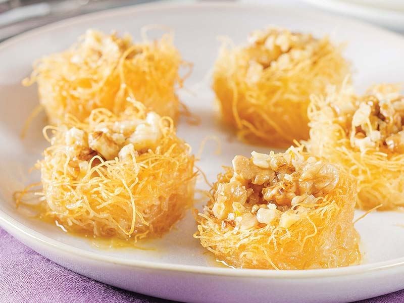 Kadayıflı kuş yuvası tatlısı