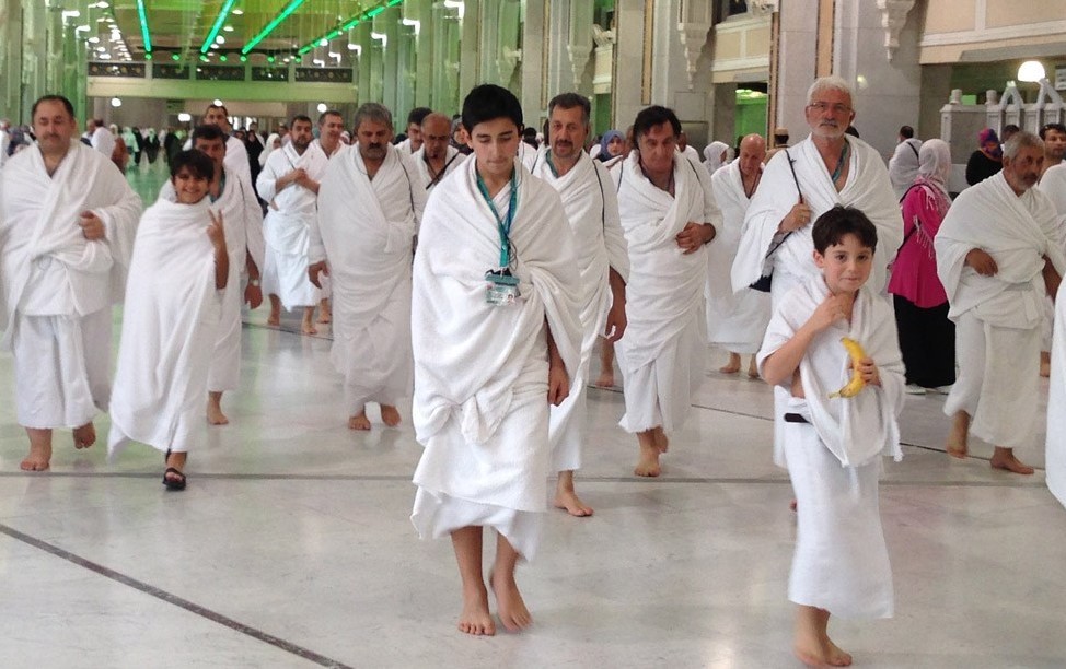 Kadınlar ihramdan çıkmak için saçlarının ne kadarını kesmelidirler?