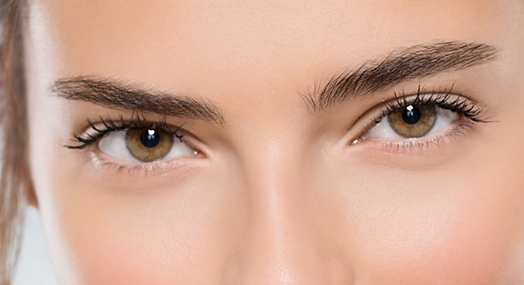 Kaşlarınızı gürleştirmek için bu yöntemi uygulayın!