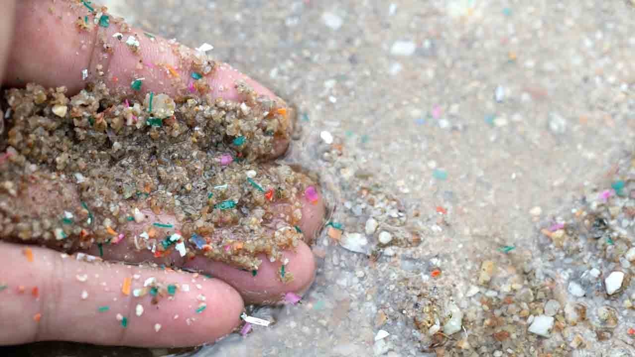 Kemiklerde plastik alarmı: Mikroplastikler hücresel yaşlanmayı hızlandırıyor
