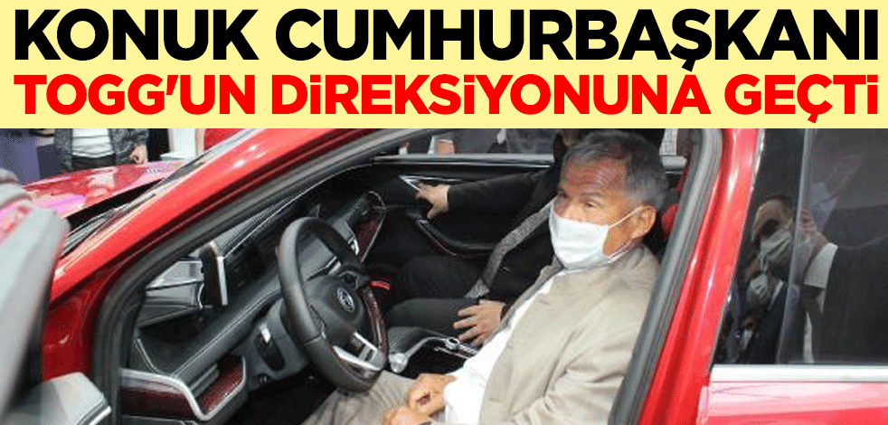 Konuk cumhurbaşkanı TOGG'un direksiyonuna geçti