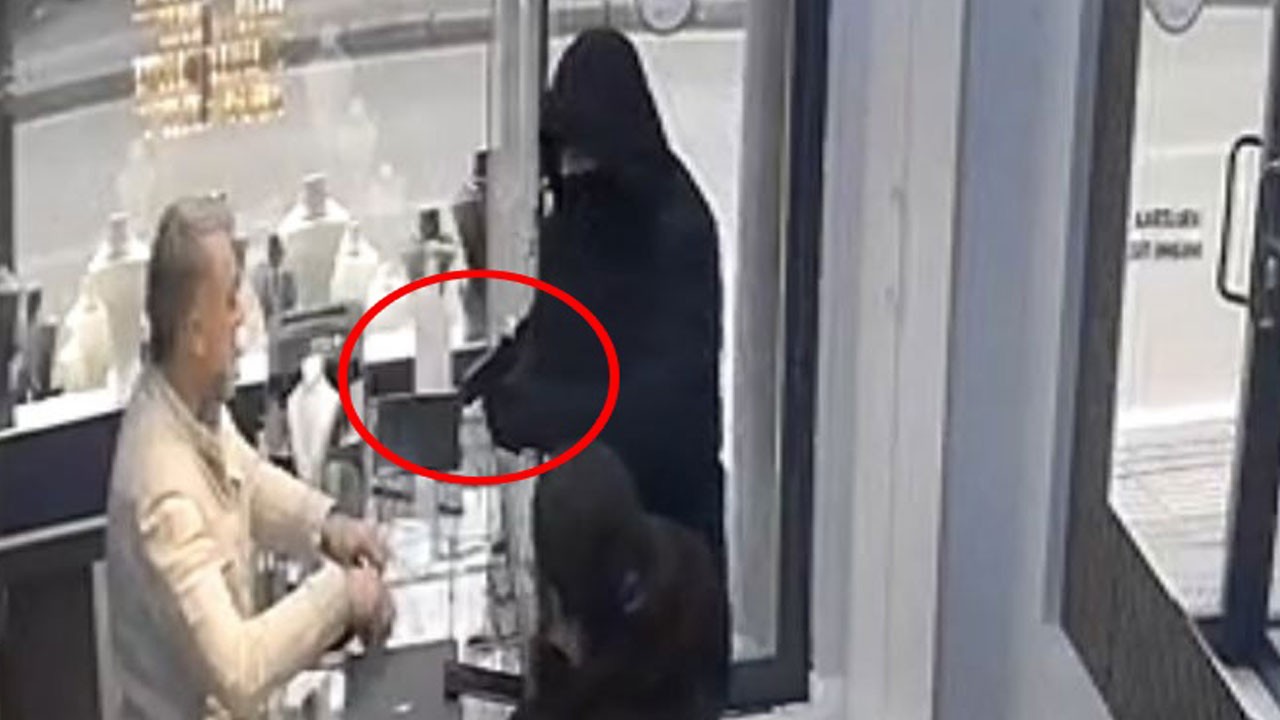 Kuyumcunun azarı yetti! Soygunu bırakıp kaçtı