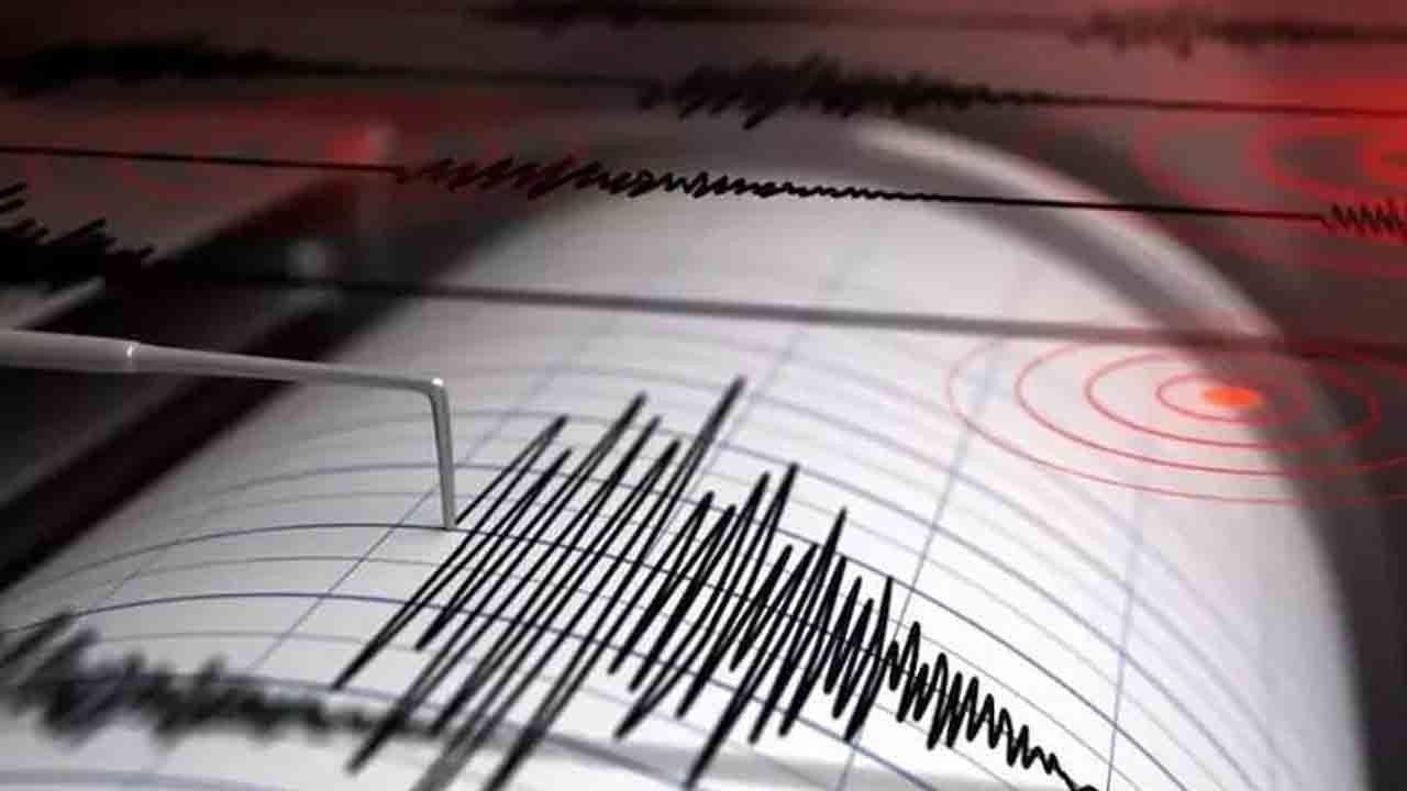 Meksika 6.5’lik depremle sallandı: Başkanın basın toplantısı alarmla kesildi