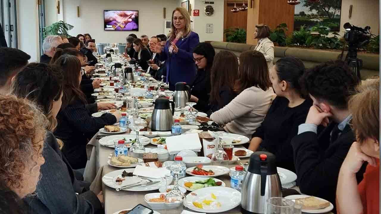 MHP Grup Başkanvekili Filiz Kılıç Meclis’te gazetecilerle buluştu: Terörsüz Türkiye süreci başarıyla sonuçlanacaktır