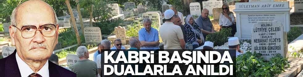 Milli Görüş’ün önde gelen isimlerinden Süleyman Arif Emre, kabri başında dualarla anıldı