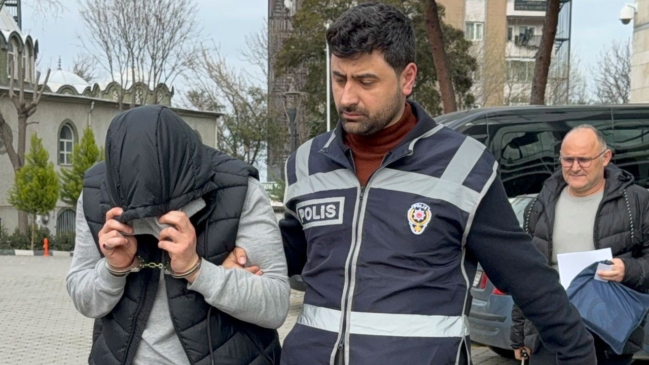 Minibüsle geldi, eski karısını tehditle aşağı çağırdı, zorla telefonu gasp etti, tutuklandı!