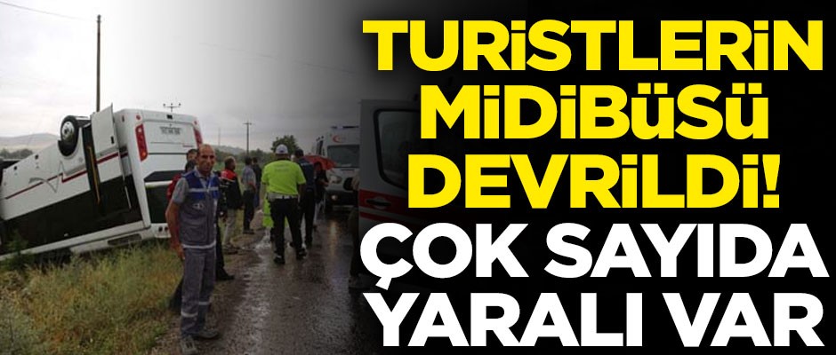 Nevşehir'de turistleri taşıyan midibüs devrildi! Çok sayıda yaralı var