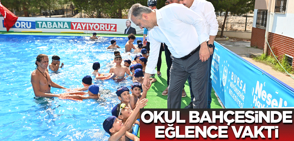 Okul bahçesinde eğlence vakti
