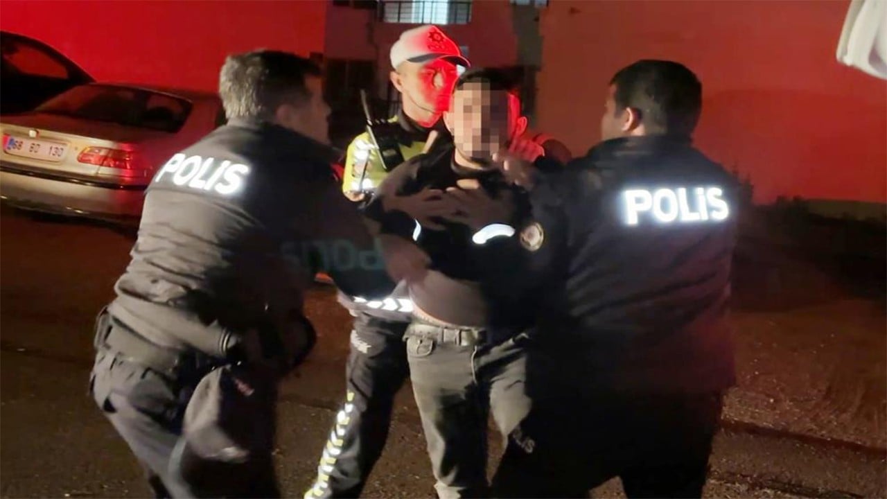 Polise önce yalvardı, sonra küfür etti kovalamaca sonucu yakalandı