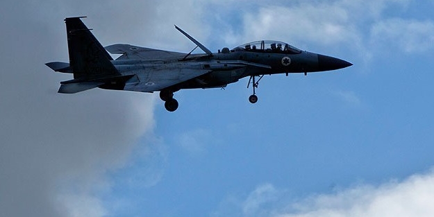 Terörist İsrail'den Suriye'ye hava saldırısı