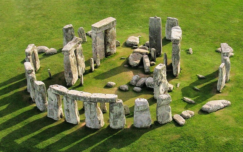 Stonehenge hangi ülkenin hangi şehrinde nerede?