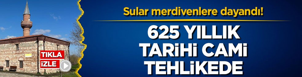 Sular merdivenlere dayandı! 625 yıllık tarihi cami tehlikede